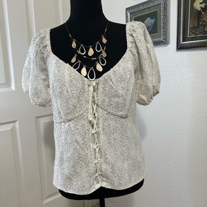 Buffalo woman top